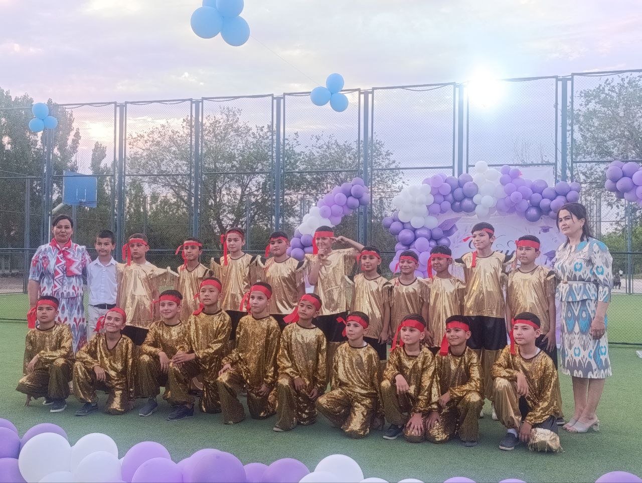 23-may kuni 4-"B" sinf o'quvchilari ishtirokida "Xayr birinchi ustozim" deb nomlangan tadbir o'tkazildi.